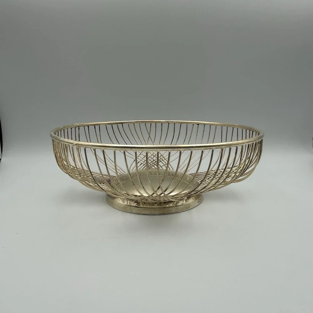Vintage MCM Silver Plated Round Wire Bread / Fruit Basket‎